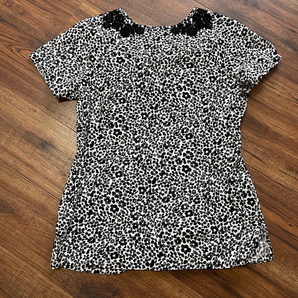 Koi scrub top - Picture 2 of 2